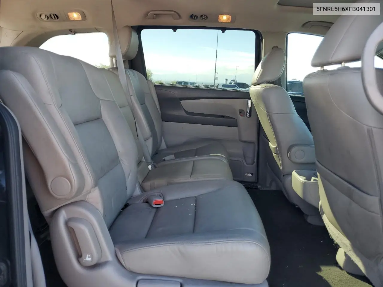 5FNRL5H6XFB041301 2015 Honda Odyssey Exl