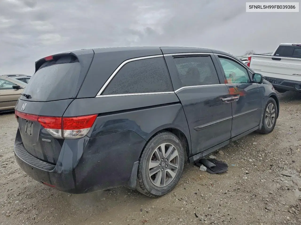 5FNRL5H99FB039386 2015 Honda Odyssey Touring