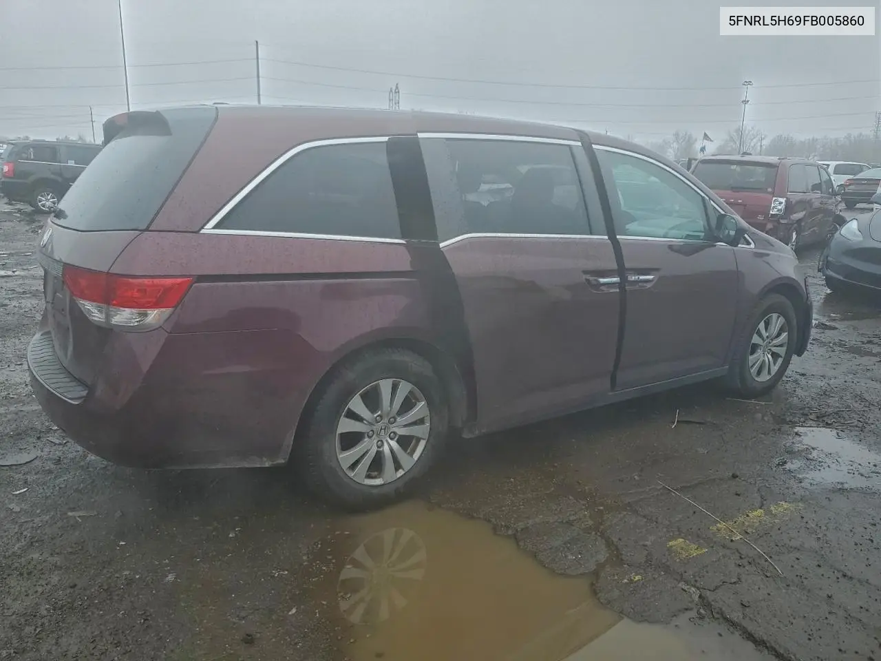 5FNRL5H69FB005860 2015 Honda Odyssey Exl