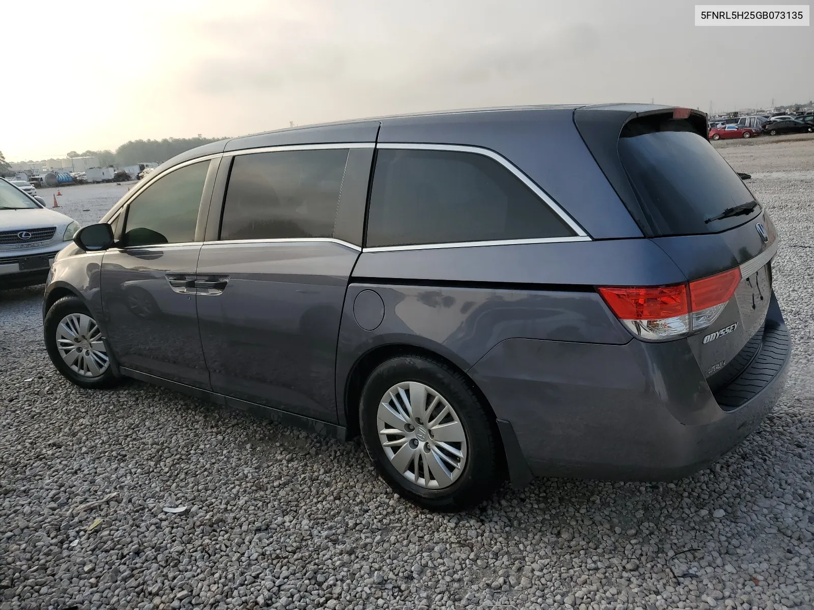 5FNRL5H25GB073135 2016 Honda Odyssey Lx