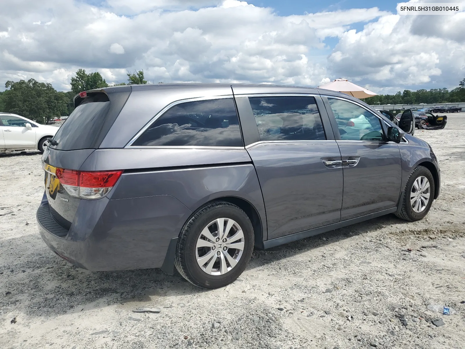 2016 Honda Odyssey Se VIN: 5FNRL5H31GB010445 Lot: 64969324