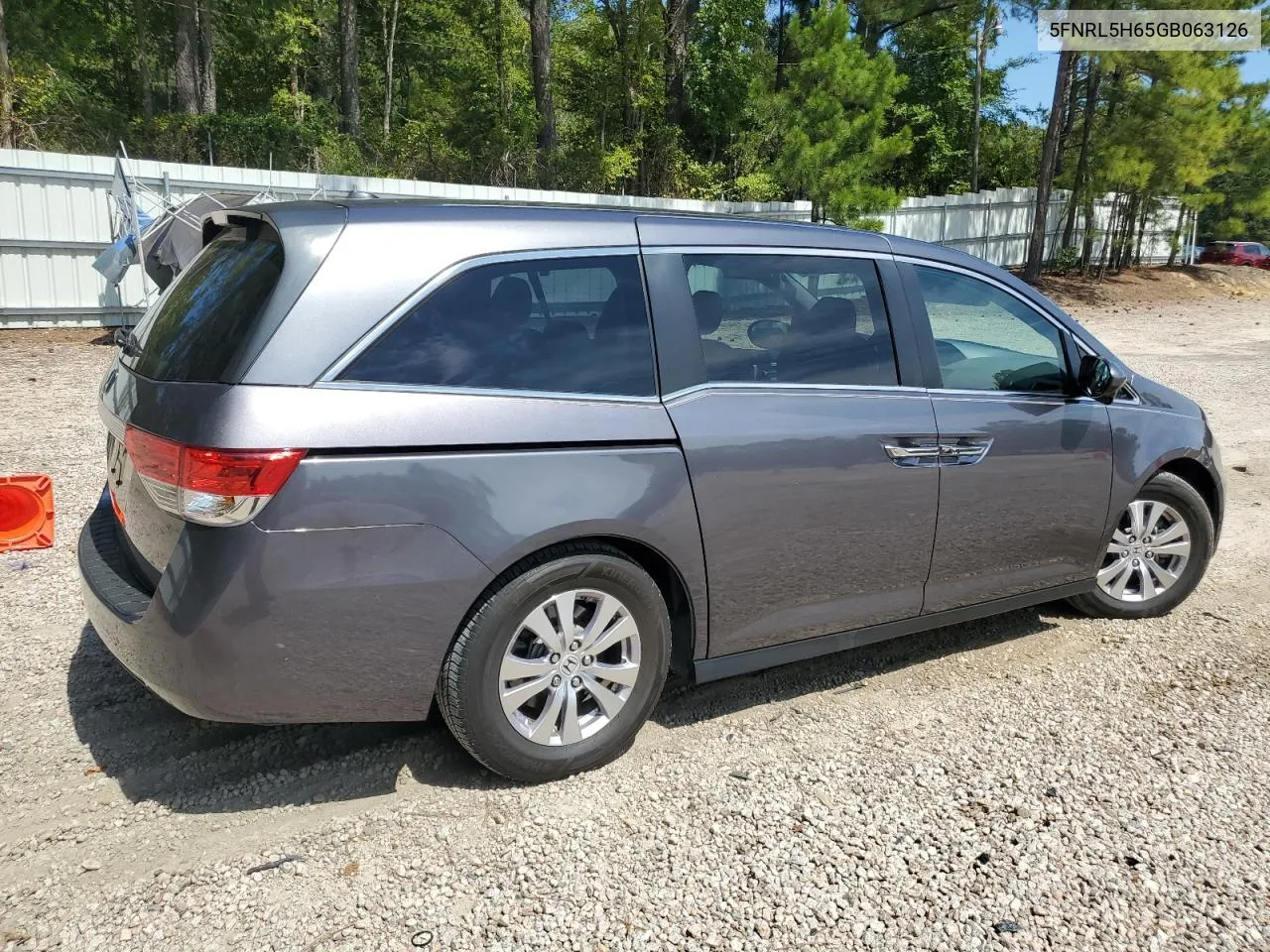 5FNRL5H65GB063126 2016 Honda Odyssey Exl