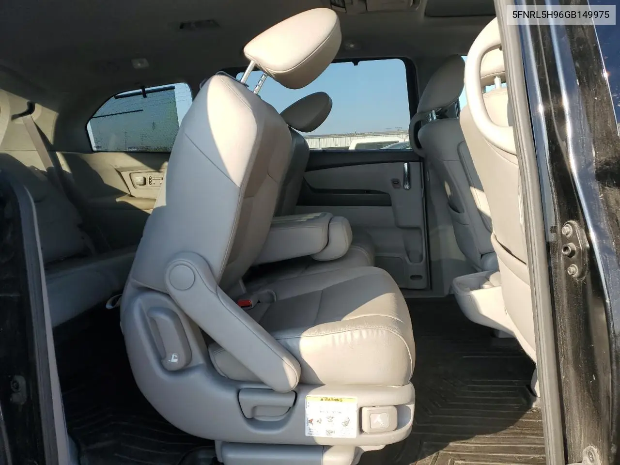 5FNRL5H96GB149975 2016 Honda Odyssey Touring