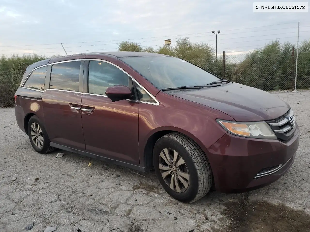 5FNRL5H3XGB061572 2016 Honda Odyssey Se