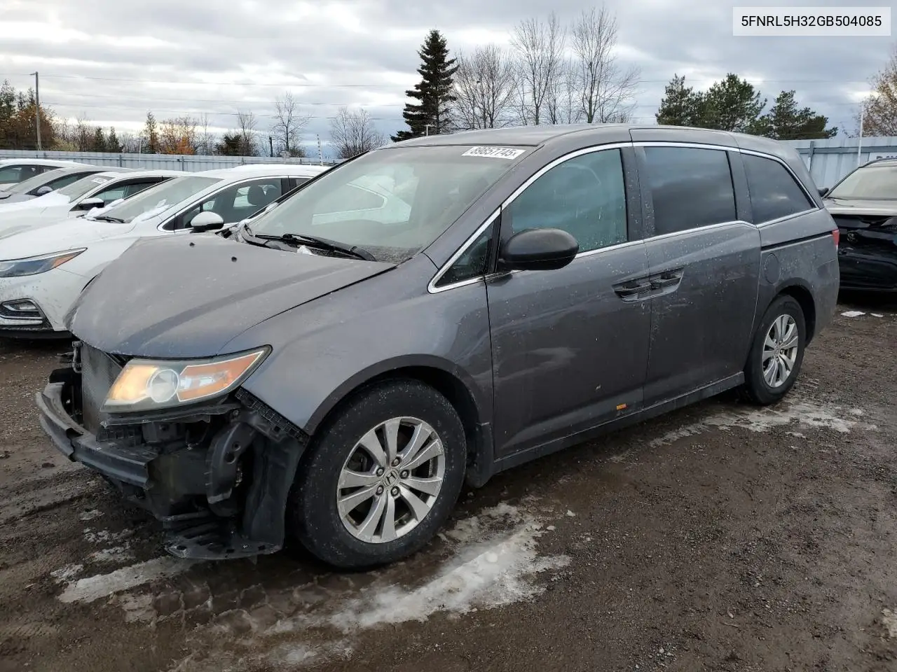 5FNRL5H32GB504085 2016 Honda Odyssey Se