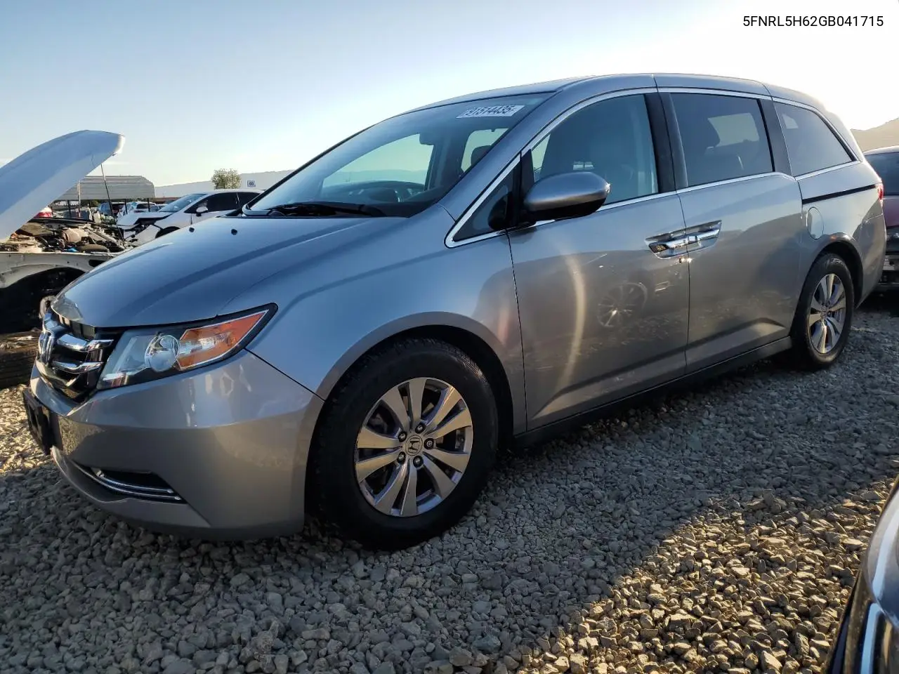 5FNRL5H62GB041715 2016 Honda Odyssey Exl