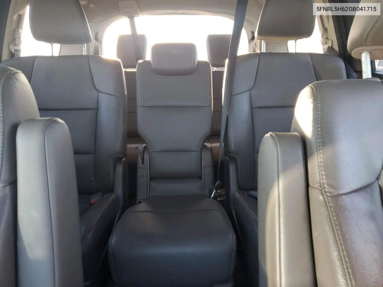 5FNRL5H62GB041715 2016 Honda Odyssey Exl