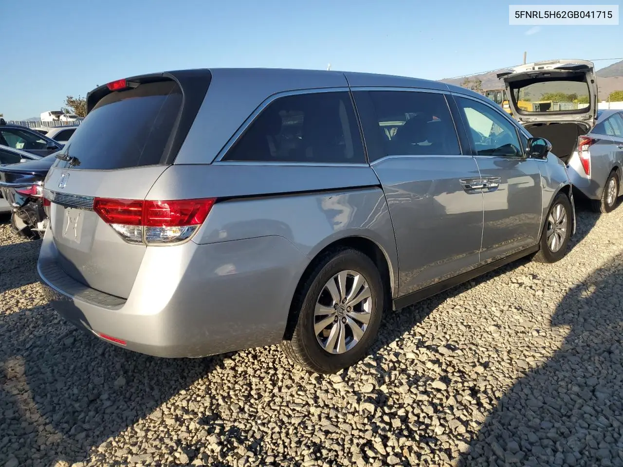5FNRL5H62GB041715 2016 Honda Odyssey Exl