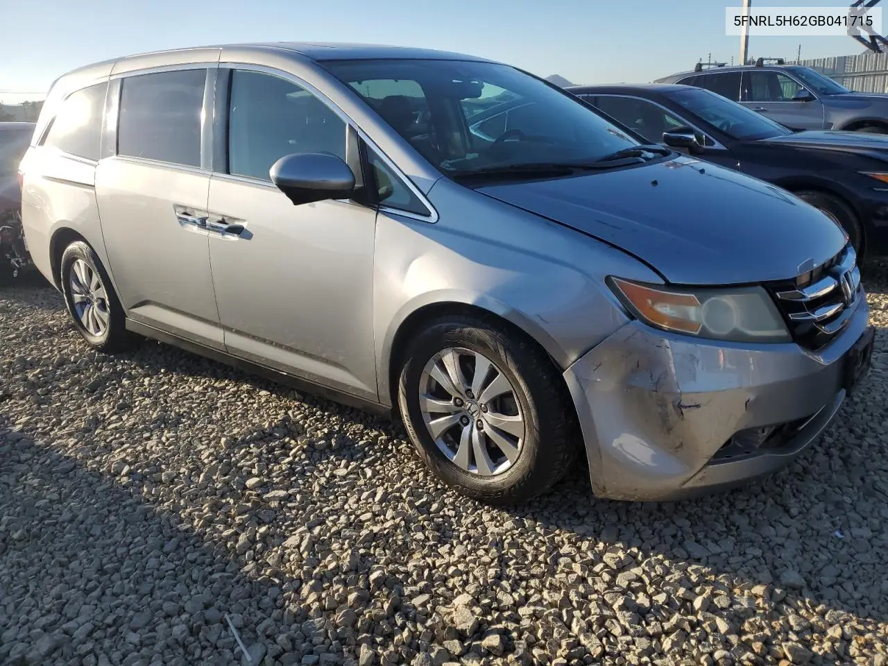 5FNRL5H62GB041715 2016 Honda Odyssey Exl