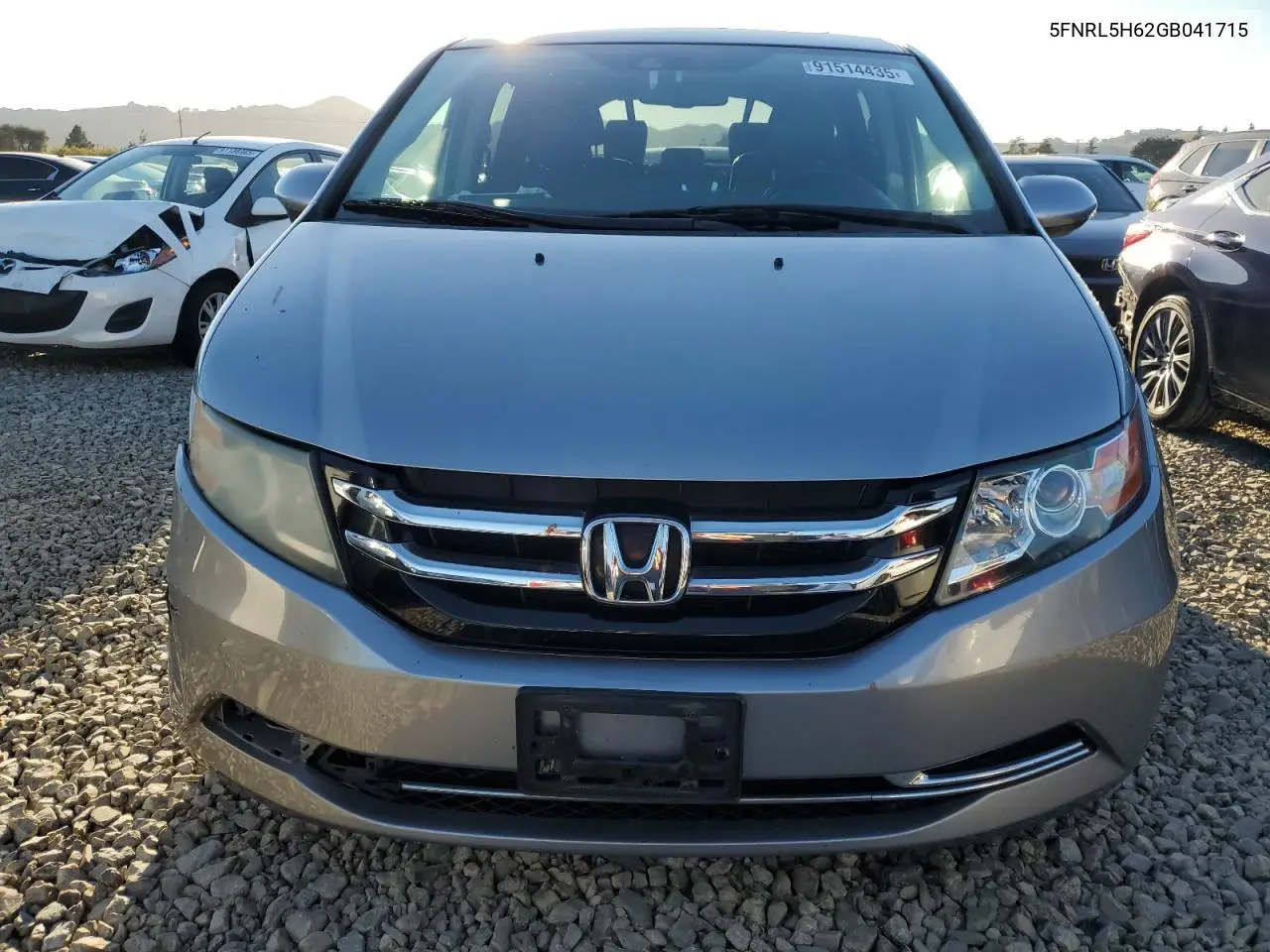 5FNRL5H62GB041715 2016 Honda Odyssey Exl