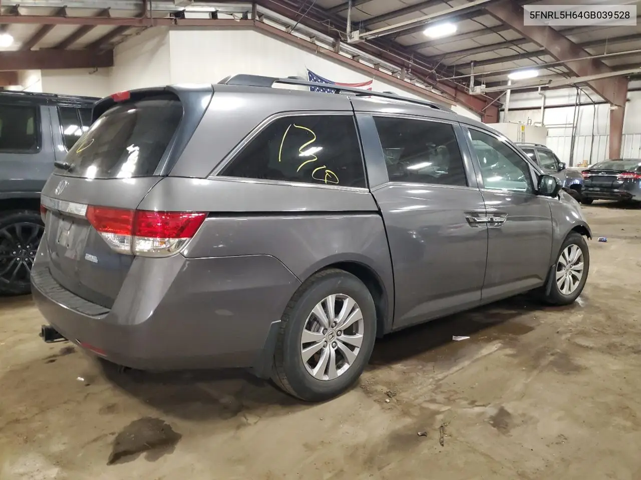 5FNRL5H64GB039528 2016 Honda Odyssey Exl