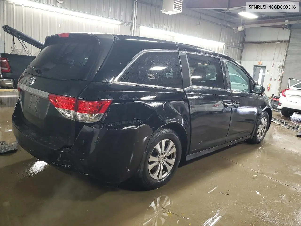 5FNRL5H48GB060316 2016 Honda Odyssey Ex