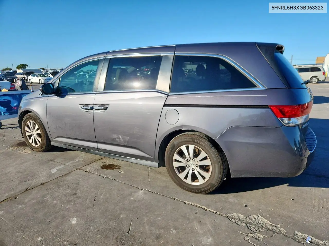 5FNRL5H3XGB063323 2016 Honda Odyssey Se