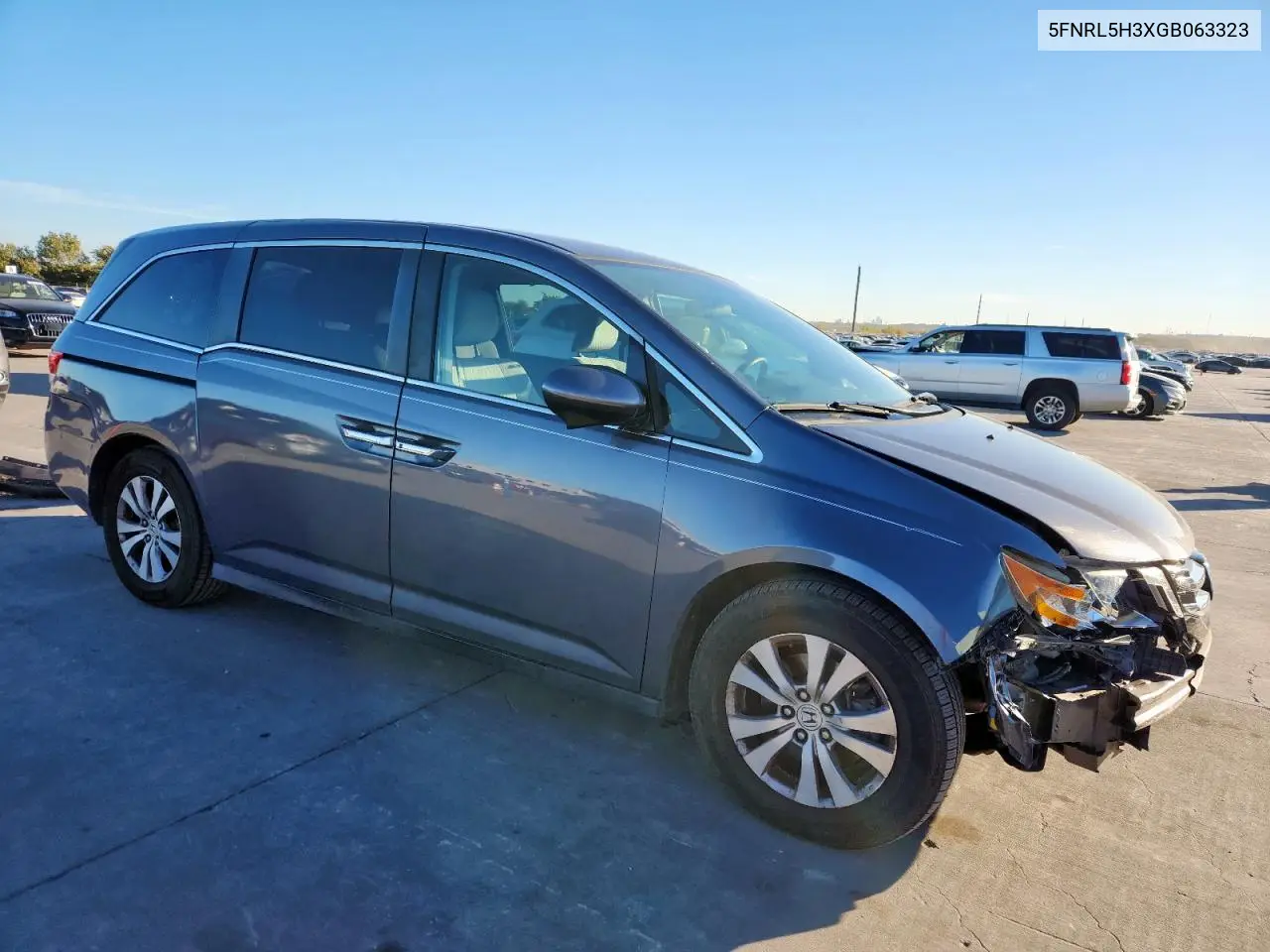 5FNRL5H3XGB063323 2016 Honda Odyssey Se