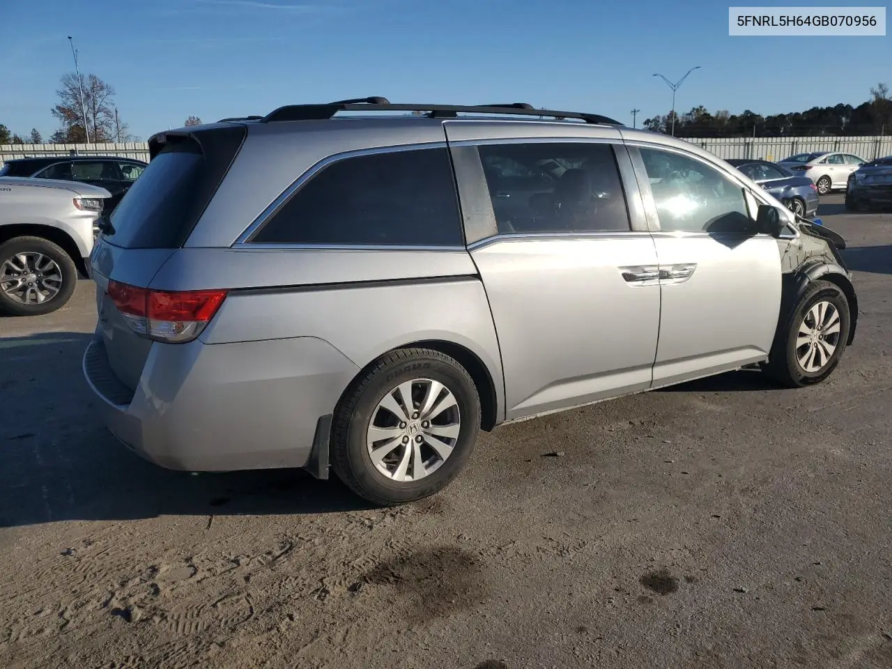 5FNRL5H64GB070956 2016 Honda Odyssey Exl