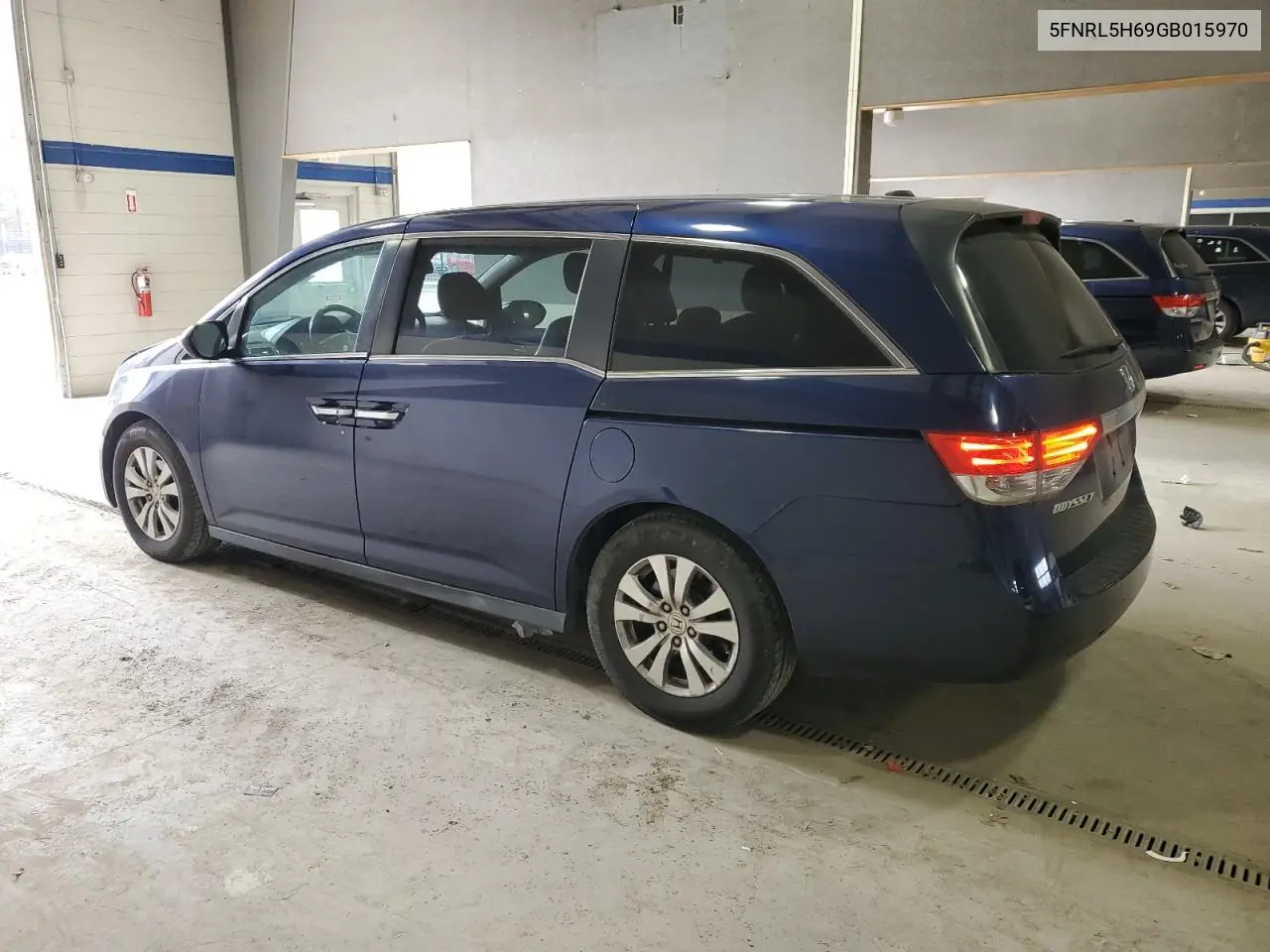 5FNRL5H69GB015970 2016 Honda Odyssey Exl
