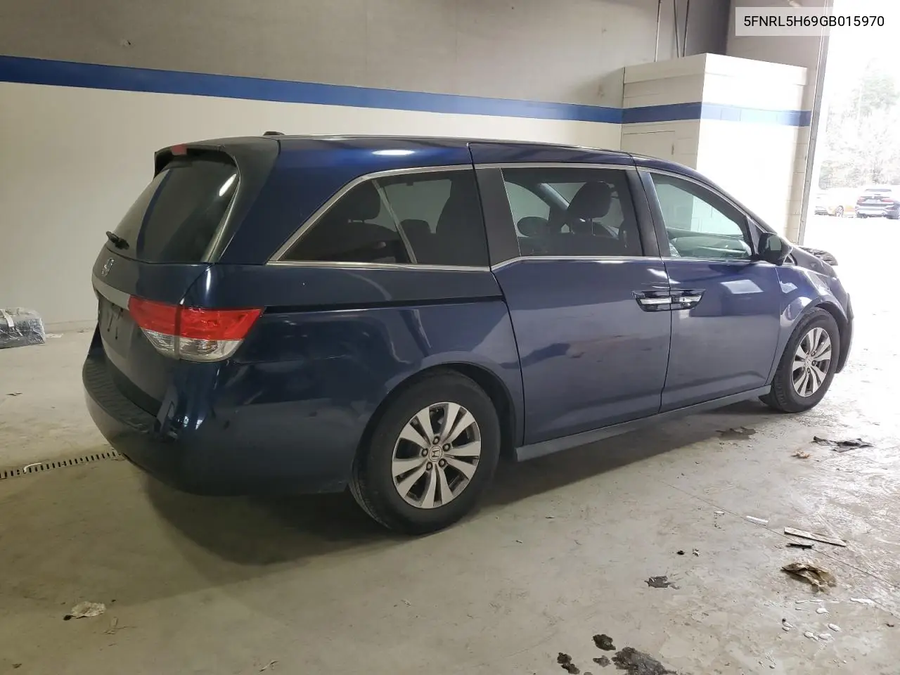 5FNRL5H69GB015970 2016 Honda Odyssey Exl