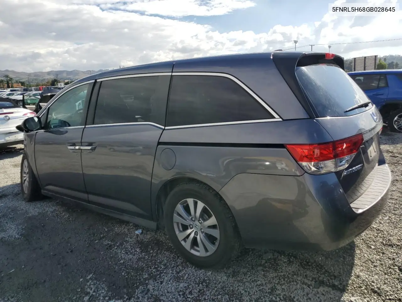 5FNRL5H68GB028645 2016 Honda Odyssey Exl