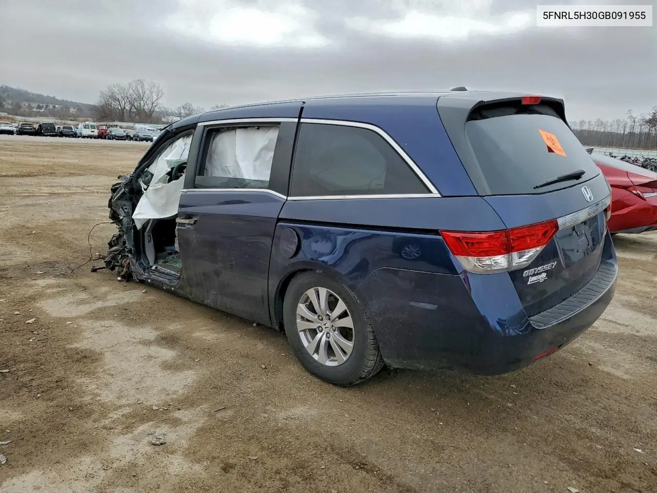 5FNRL5H30GB091955 2016 Honda Odyssey Se
