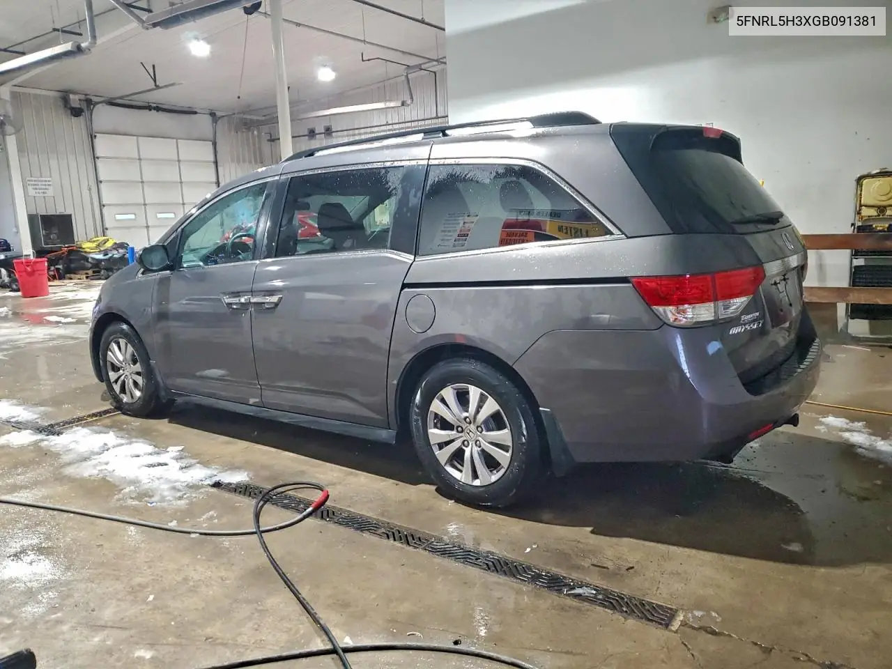 5FNRL5H3XGB091381 2016 Honda Odyssey Se