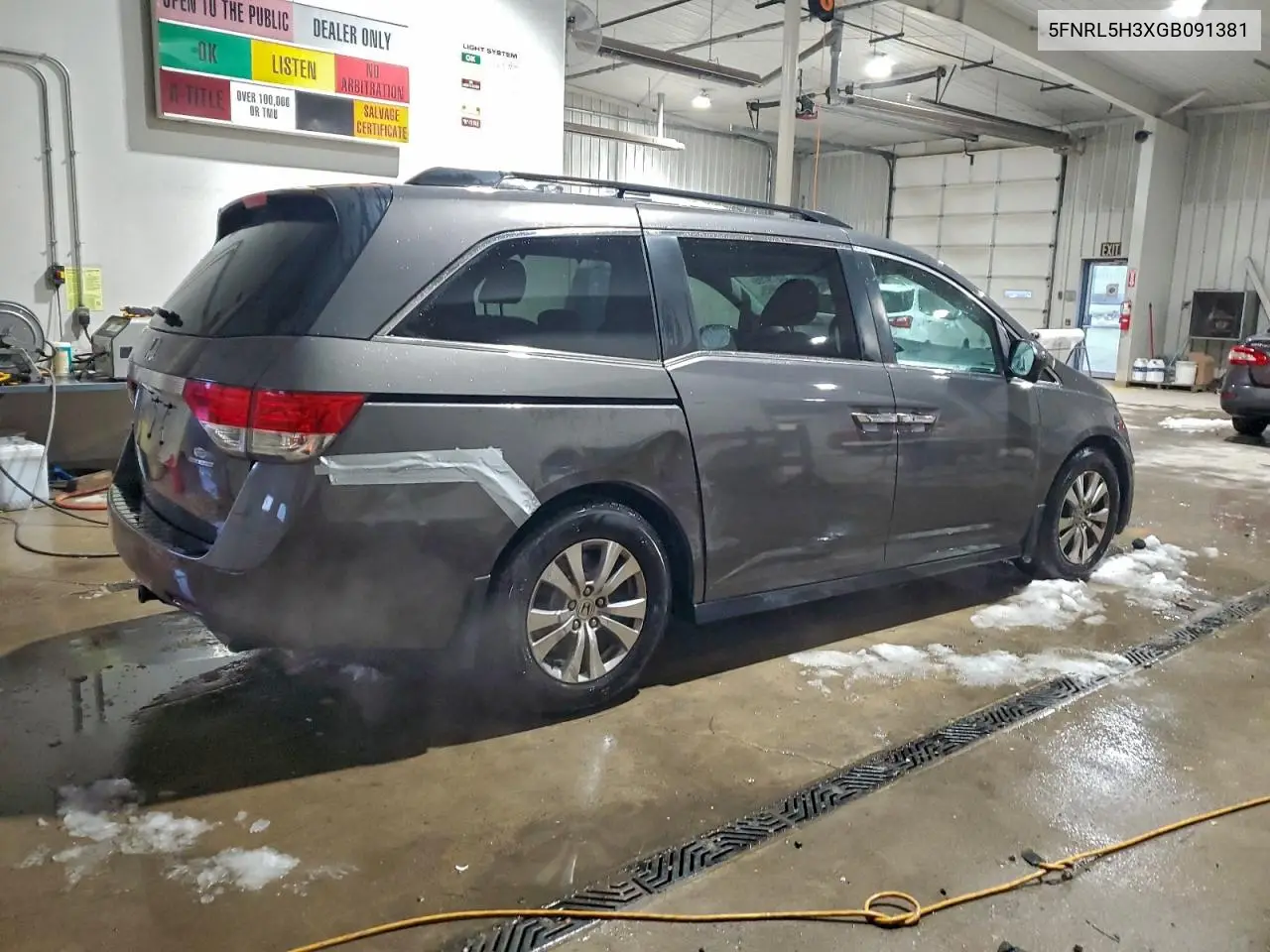 5FNRL5H3XGB091381 2016 Honda Odyssey Se