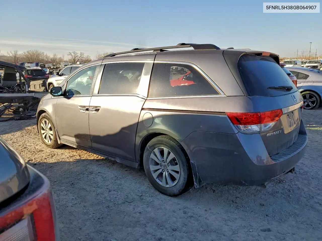 5FNRL5H38GB064907 2016 Honda Odyssey Se