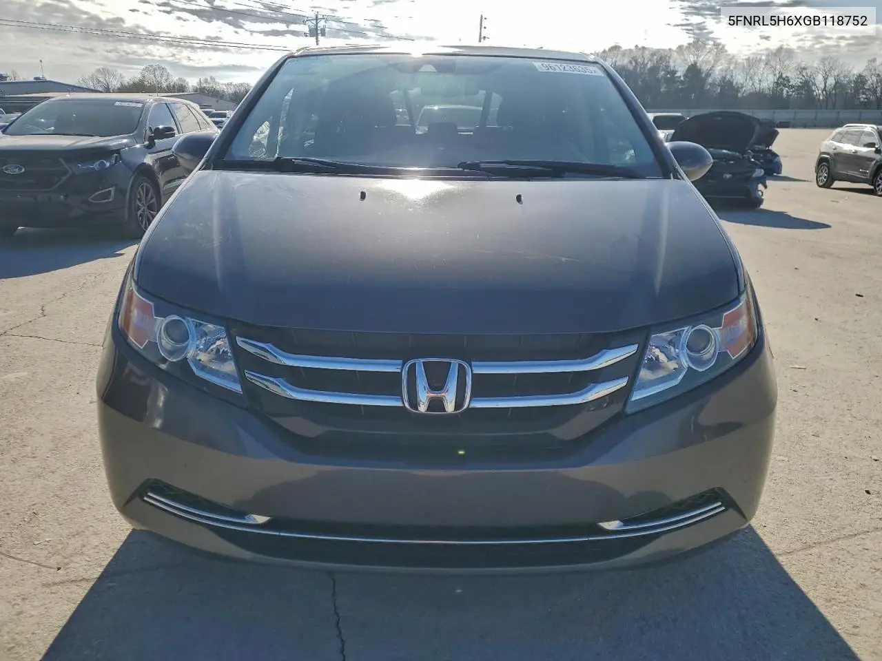 5FNRL5H6XGB118752 2016 Honda Odyssey Exl