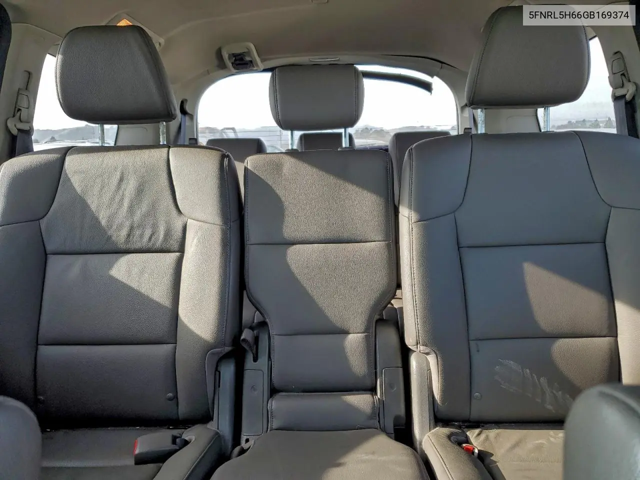 5FNRL5H66GB169374 2016 Honda Odyssey Exl