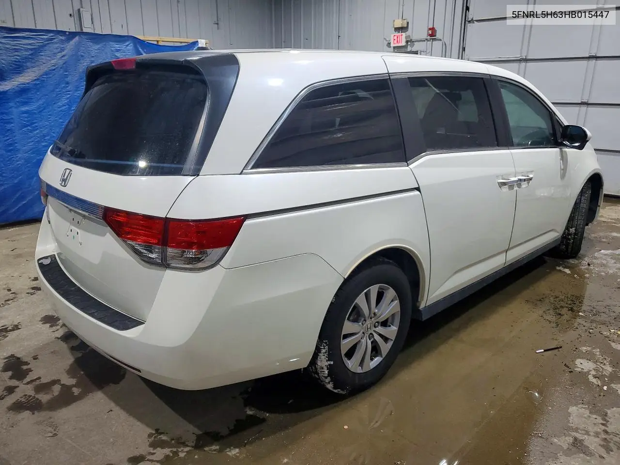 5FNRL5H63HB015447 2017 Honda Odyssey Exl