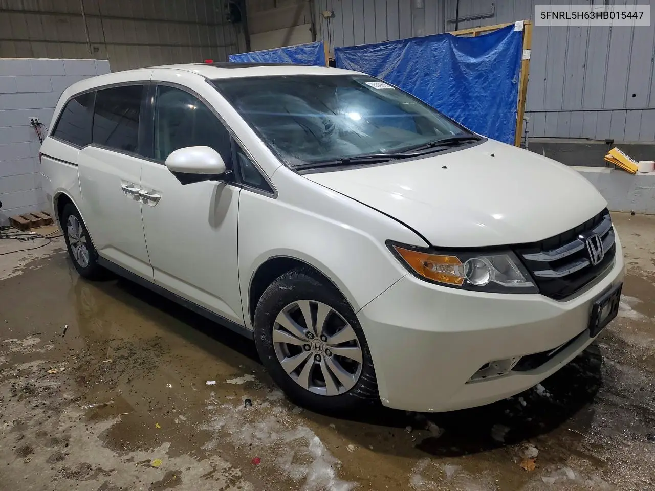 5FNRL5H63HB015447 2017 Honda Odyssey Exl