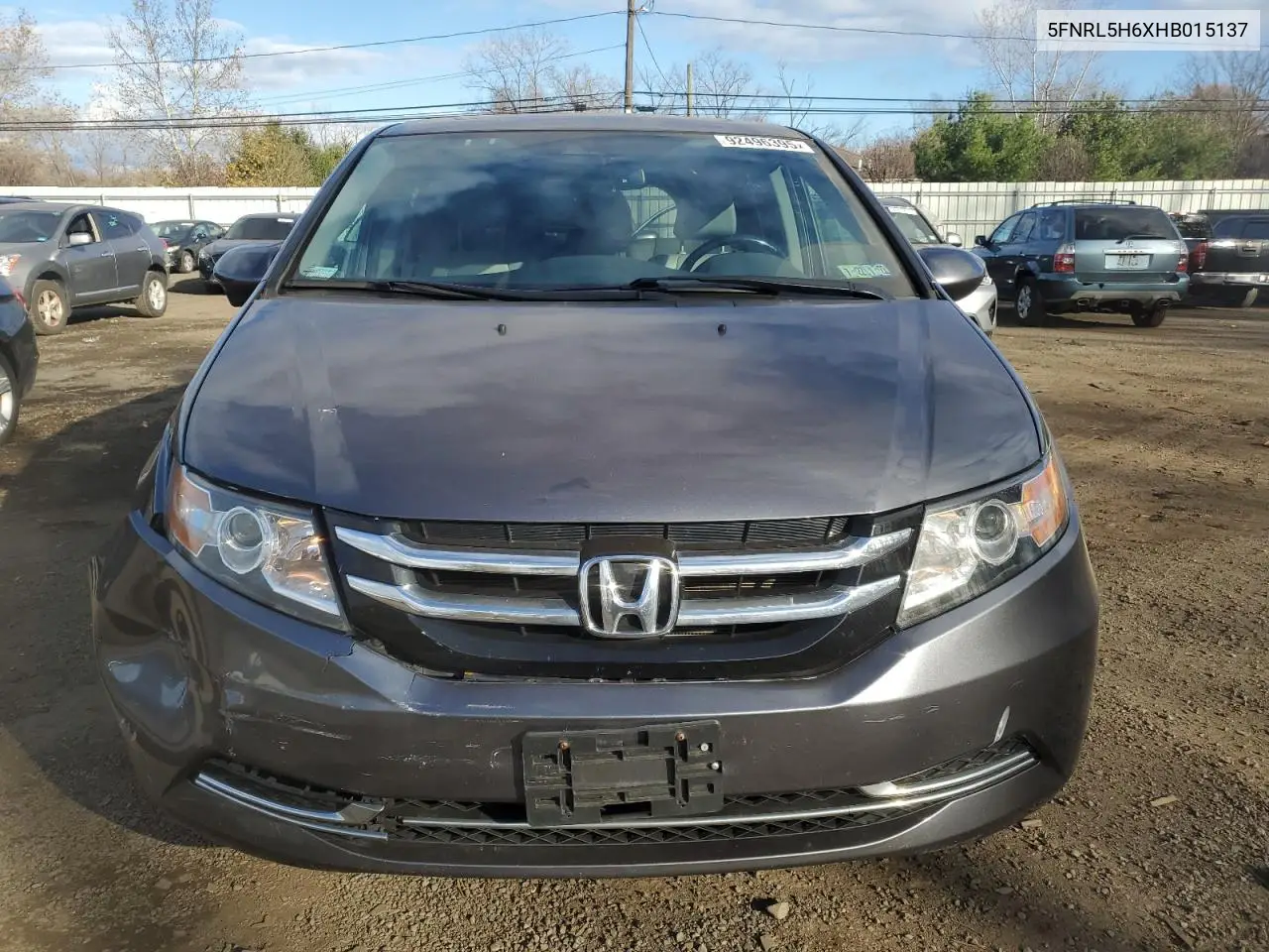 5FNRL5H6XHB015137 2017 Honda Odyssey Exl