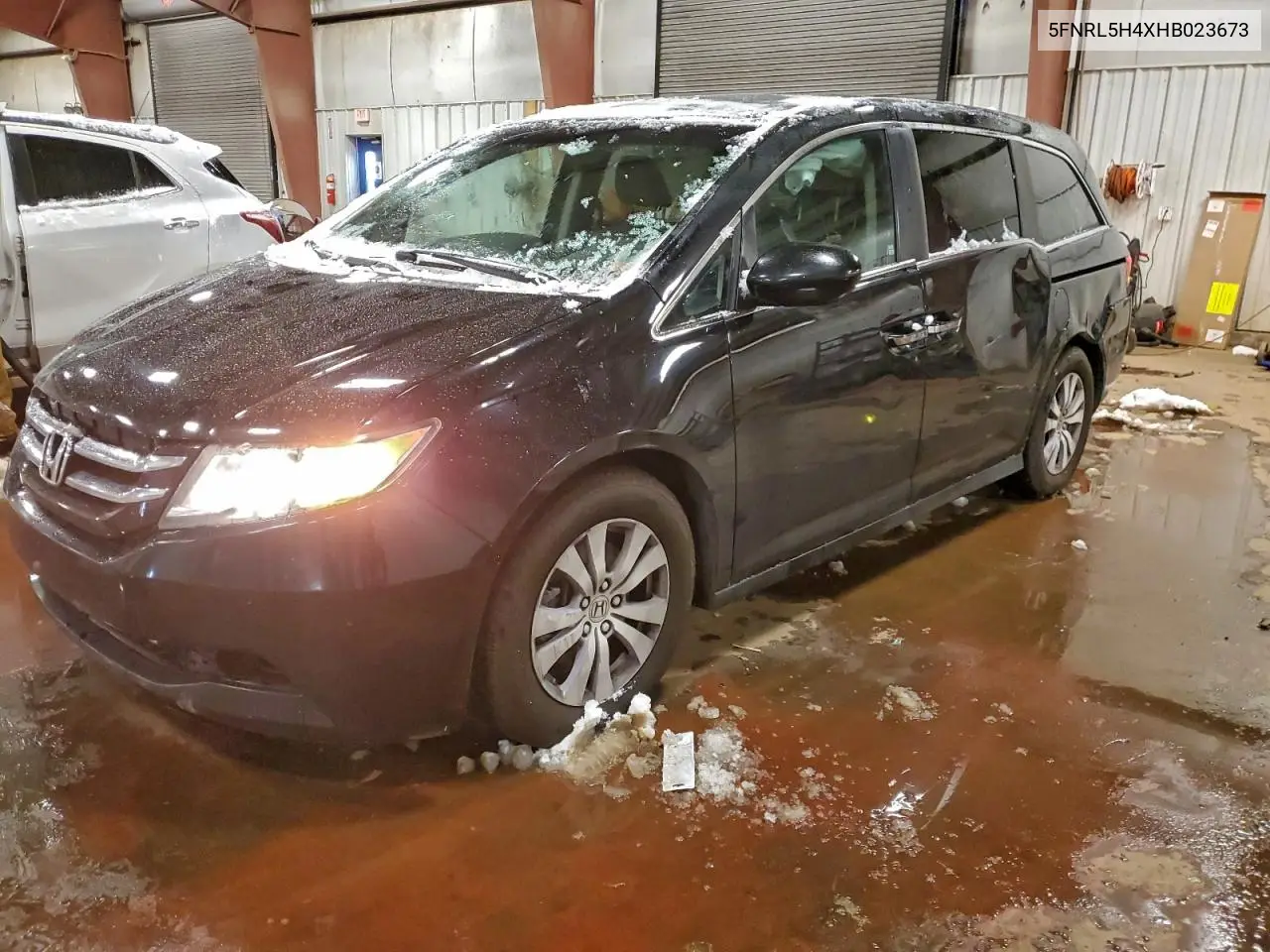 5FNRL5H4XHB023673 2017 Honda Odyssey Ex