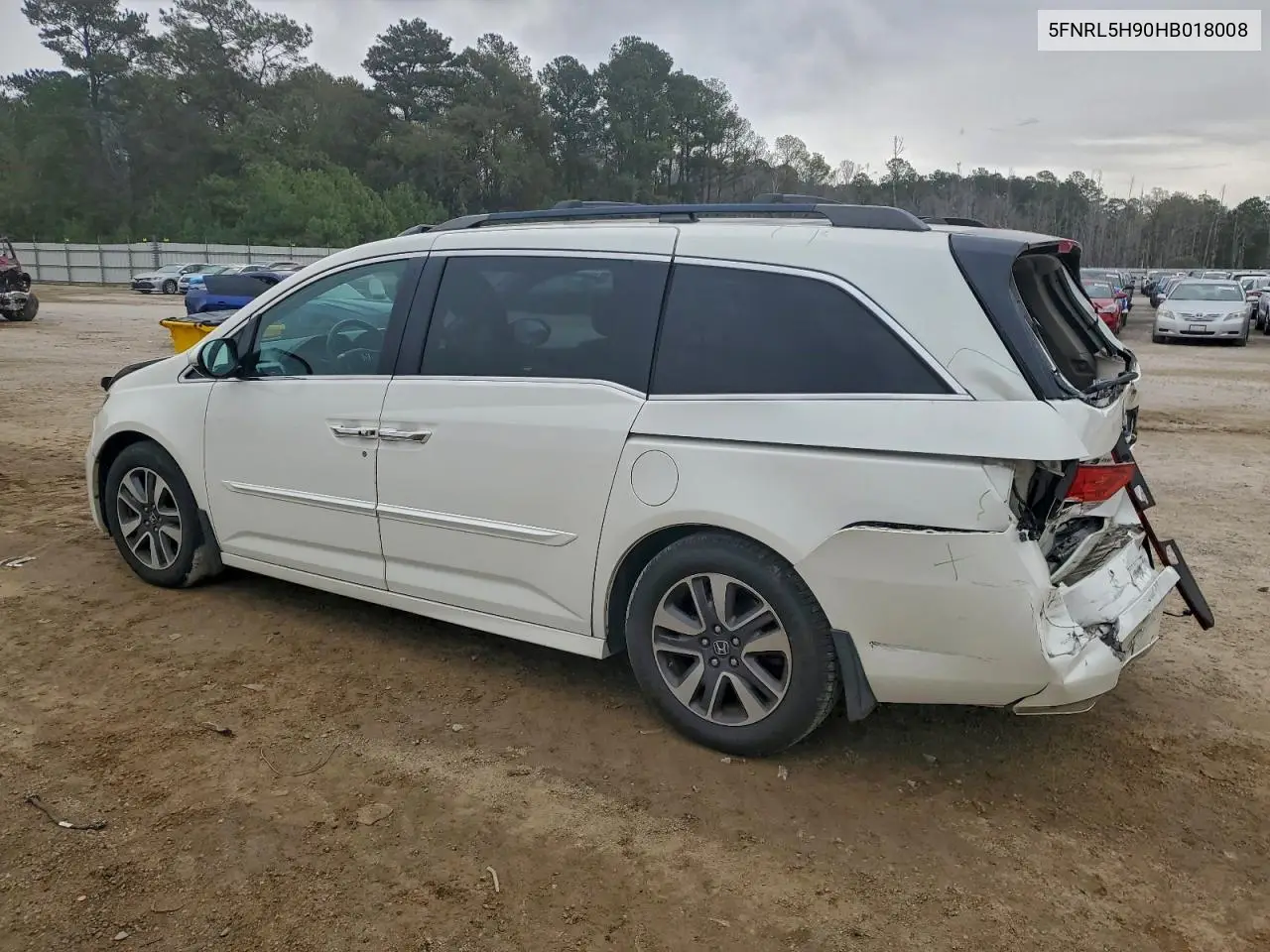 5FNRL5H90HB018008 2017 Honda Odyssey Touring