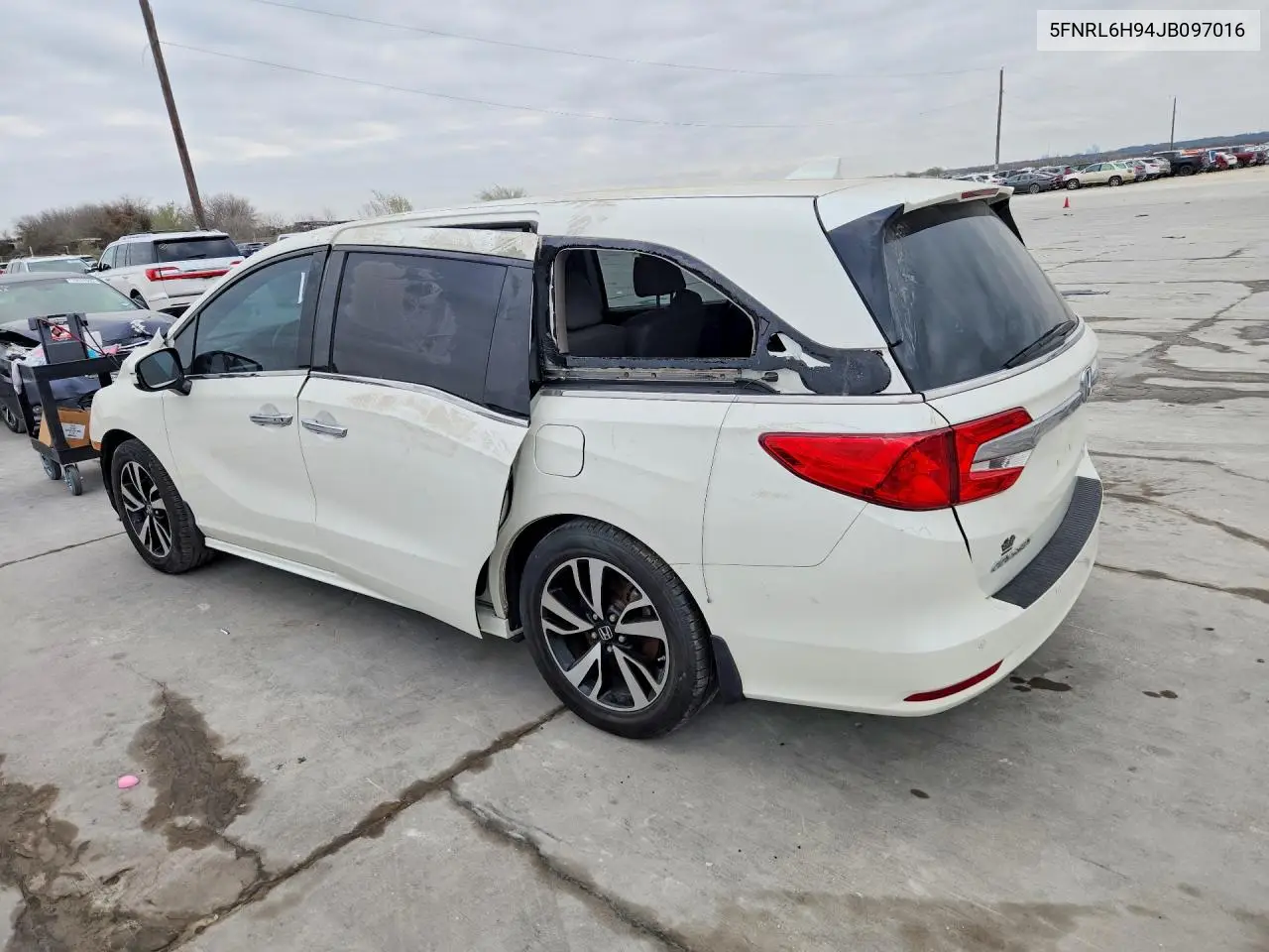 5FNRL6H94JB097016 2018 Honda Odyssey Elite