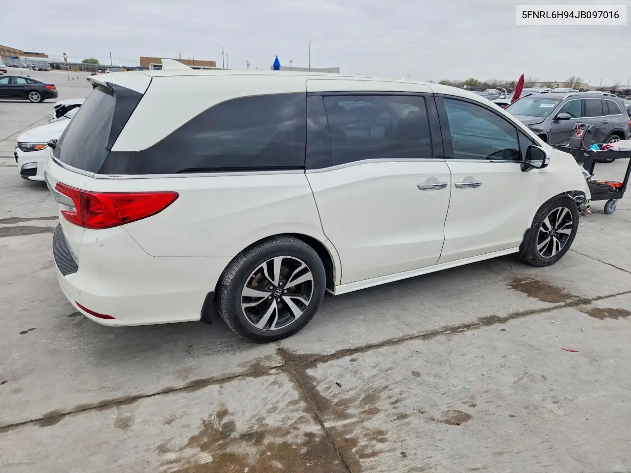 5FNRL6H94JB097016 2018 Honda Odyssey Elite