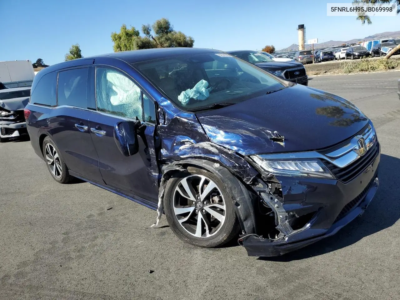 5FNRL6H95JB069998 2018 Honda Odyssey Elite