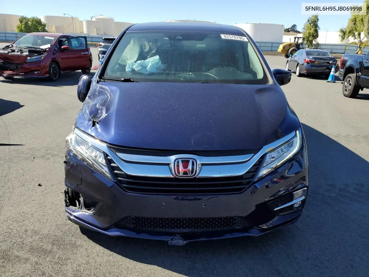 5FNRL6H95JB069998 2018 Honda Odyssey Elite