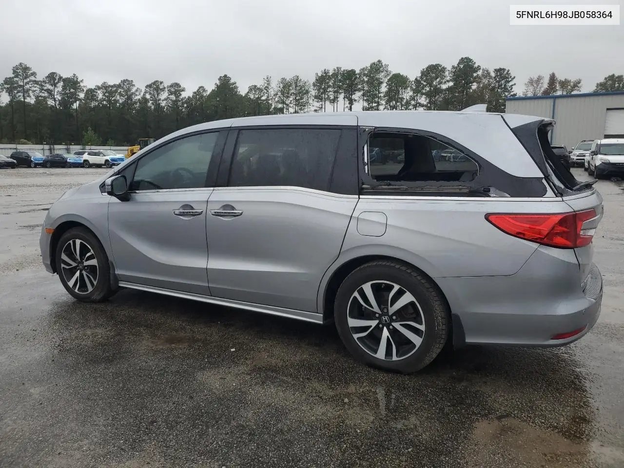 5FNRL6H98JB058364 2018 Honda Odyssey Elite