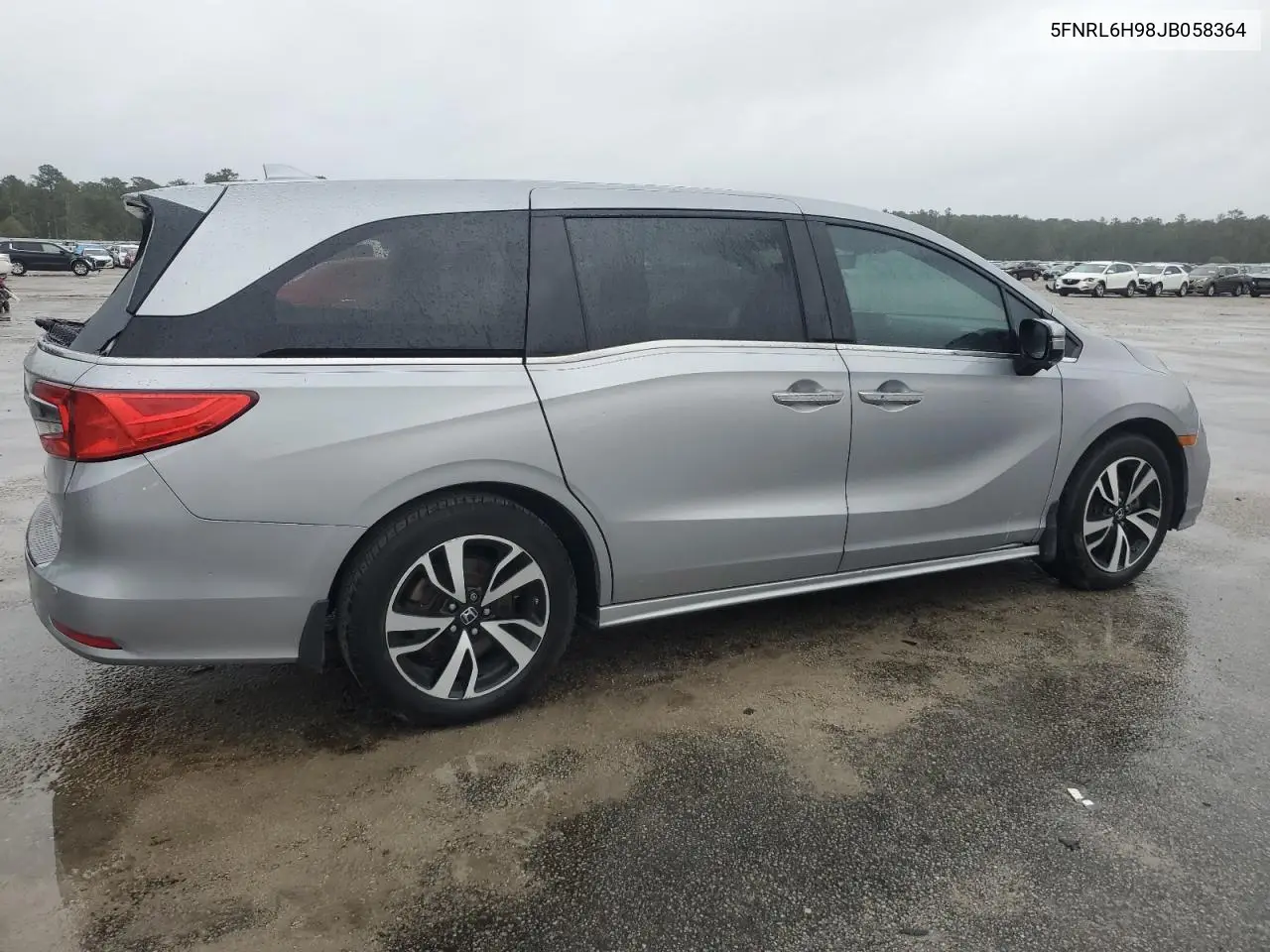 5FNRL6H98JB058364 2018 Honda Odyssey Elite