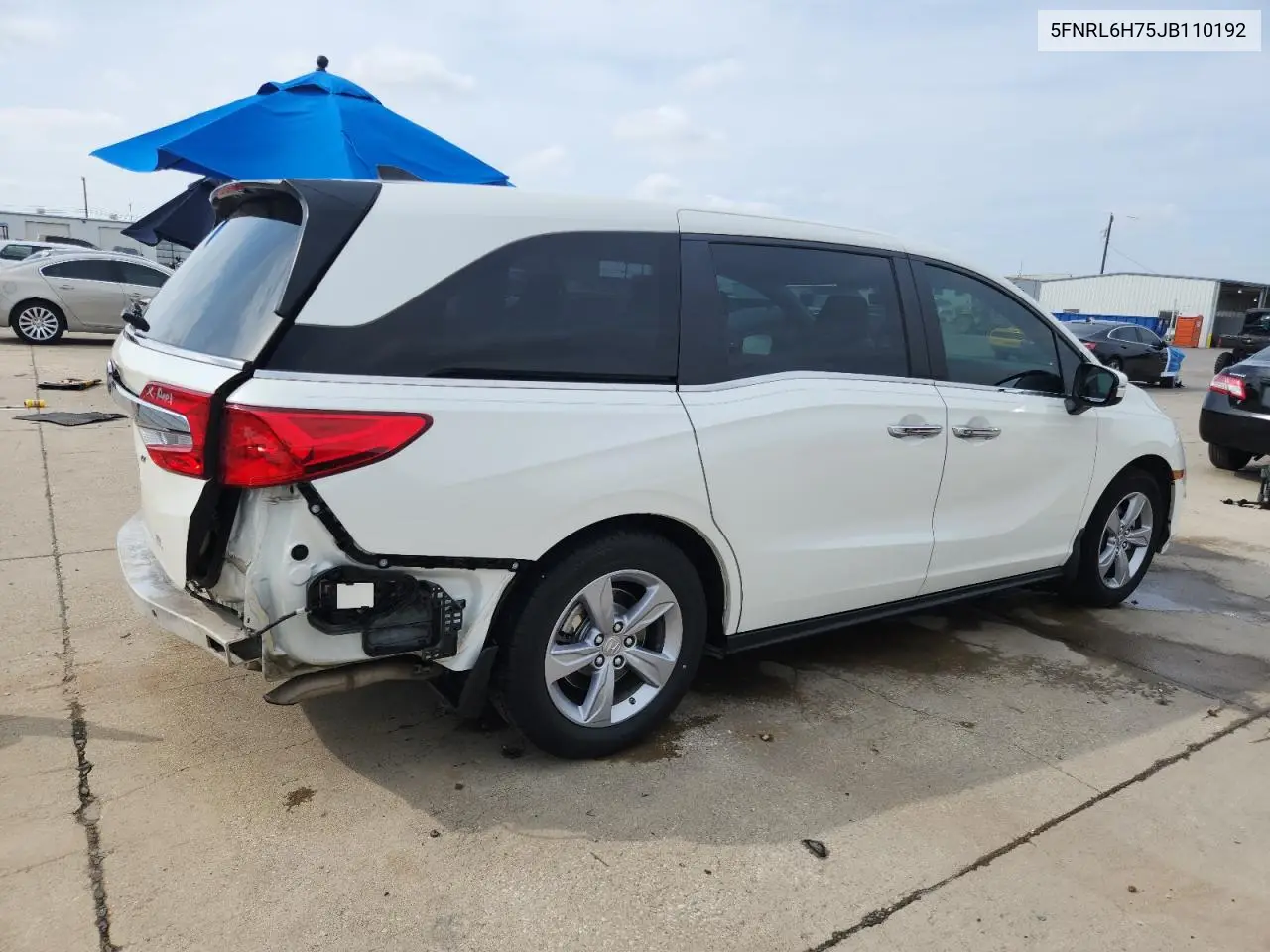 5FNRL6H75JB110192 2018 Honda Odyssey Exl
