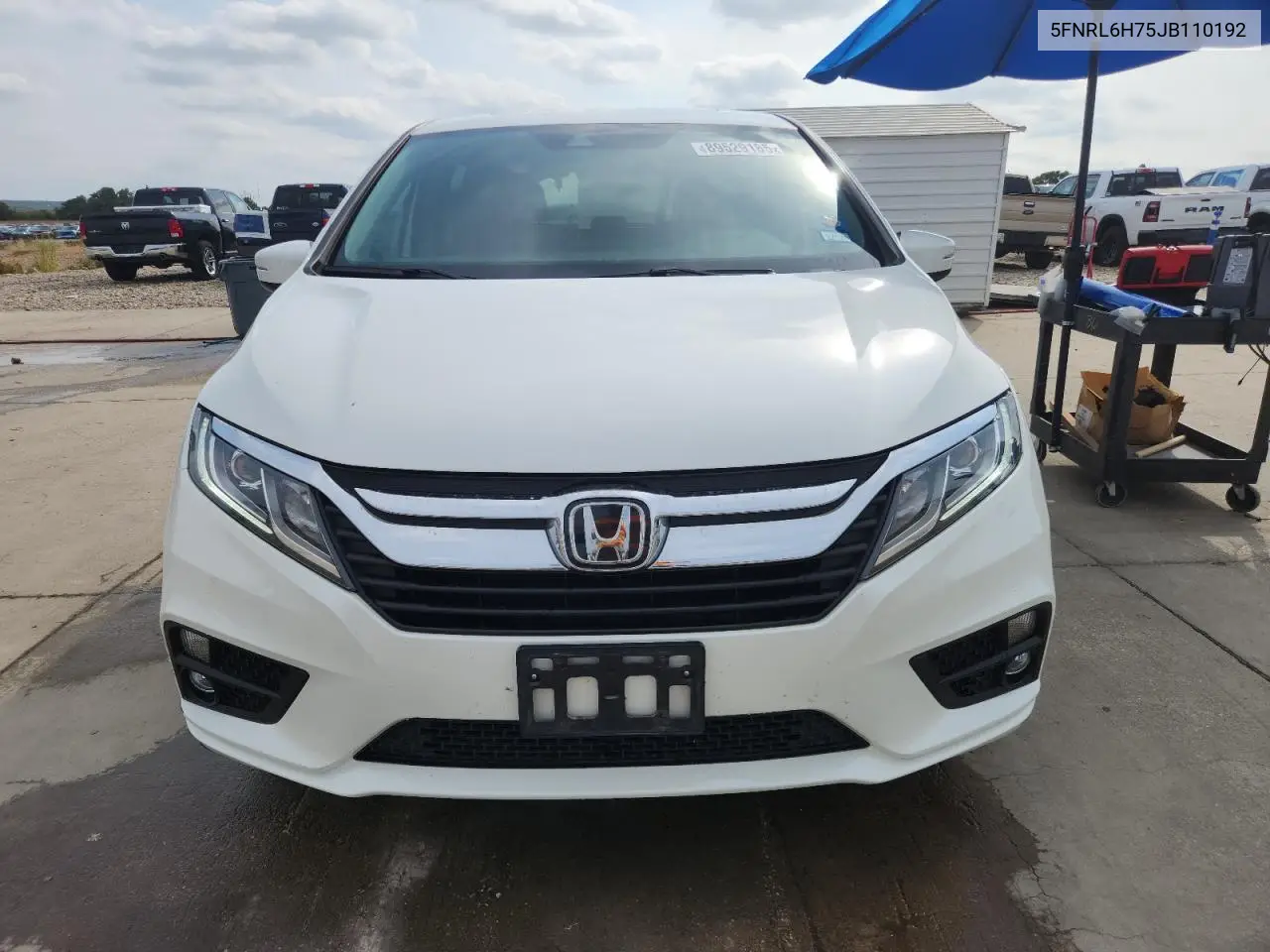 5FNRL6H75JB110192 2018 Honda Odyssey Exl
