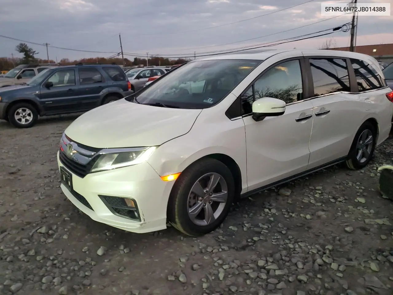 5FNRL6H72JB014388 2018 Honda Odyssey Exl