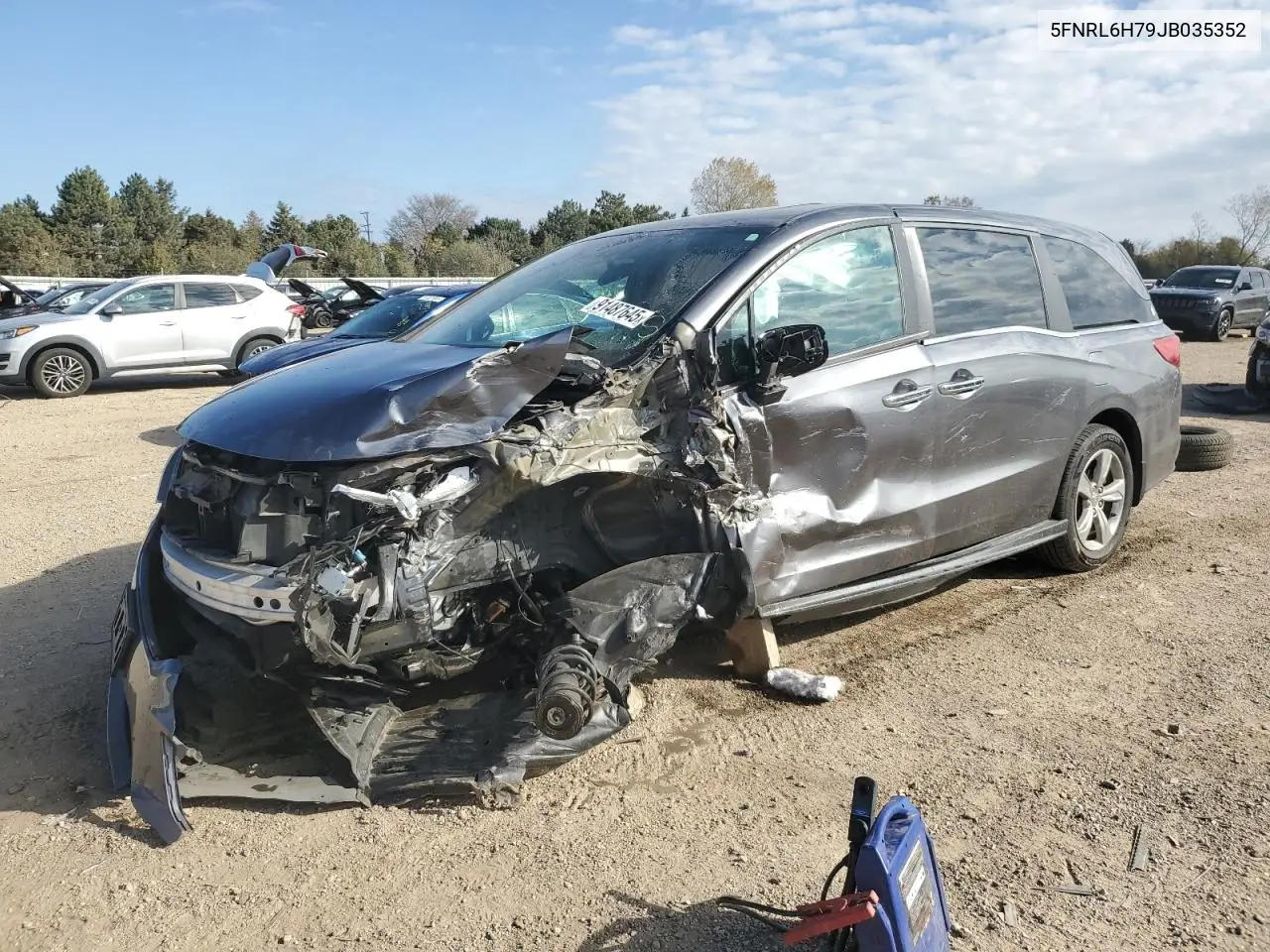 5FNRL6H79JB035352 2018 Honda Odyssey Exl
