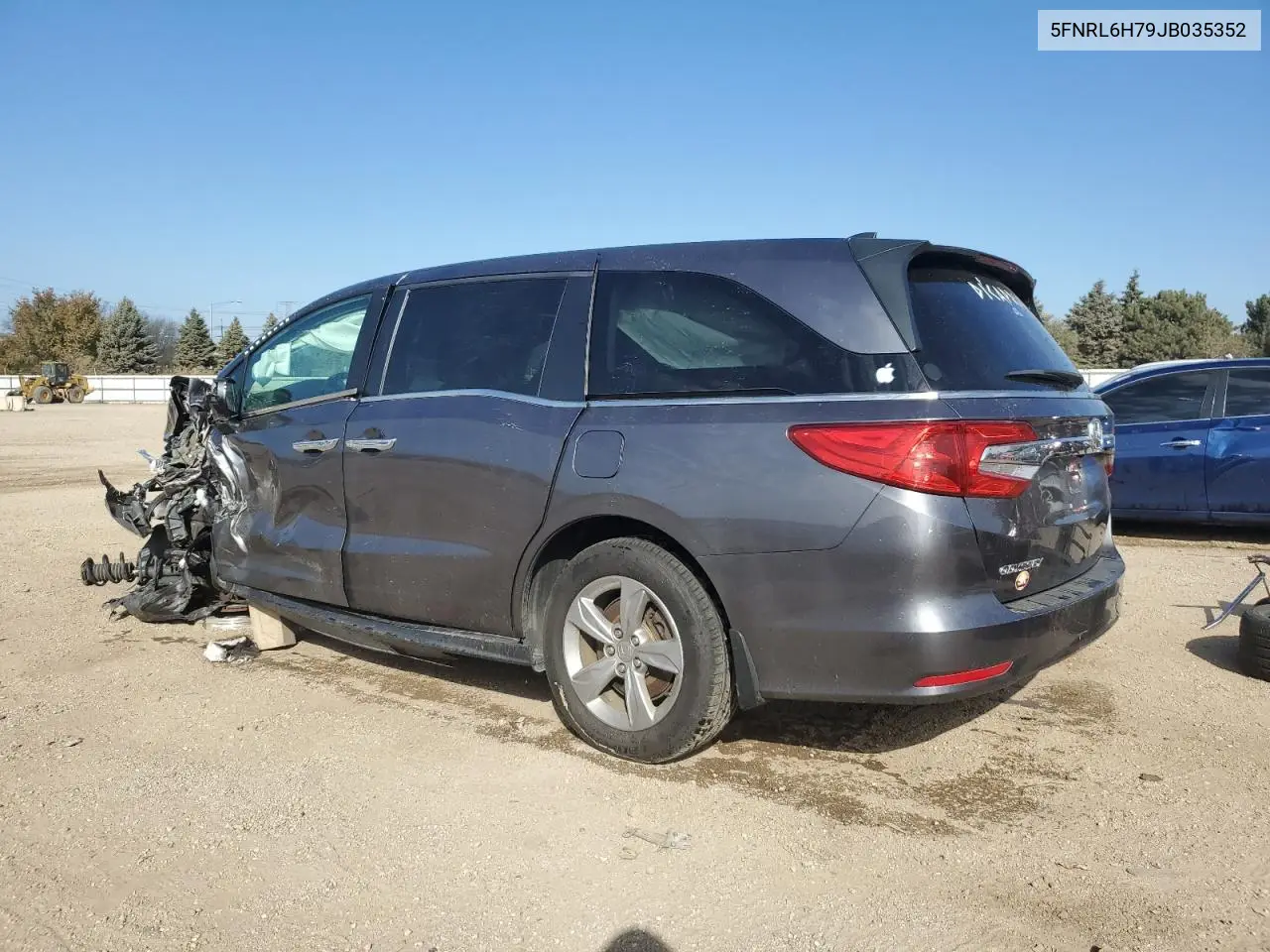 5FNRL6H79JB035352 2018 Honda Odyssey Exl