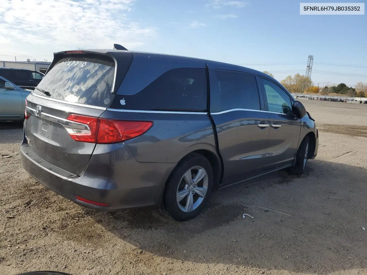 5FNRL6H79JB035352 2018 Honda Odyssey Exl