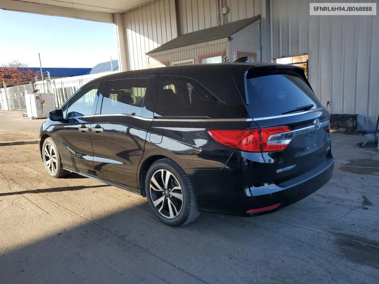 5FNRL6H94JB068888 2018 Honda Odyssey Elite