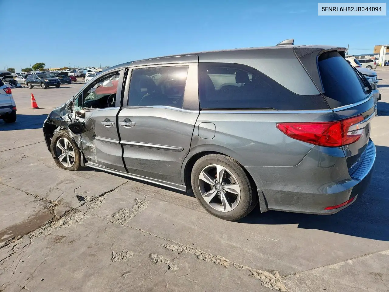 5FNRL6H82JB044094 2018 Honda Odyssey Touring