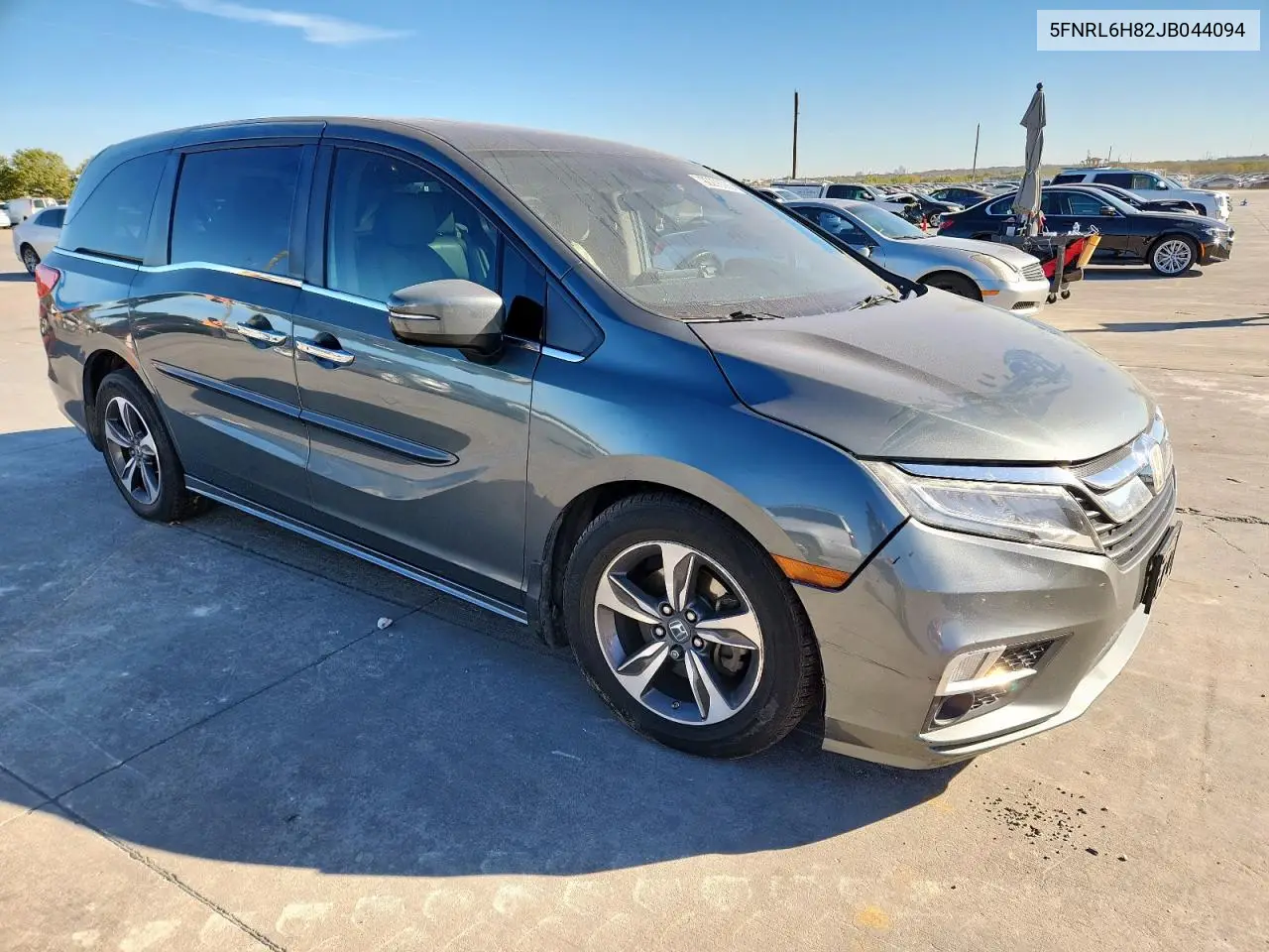 5FNRL6H82JB044094 2018 Honda Odyssey Touring