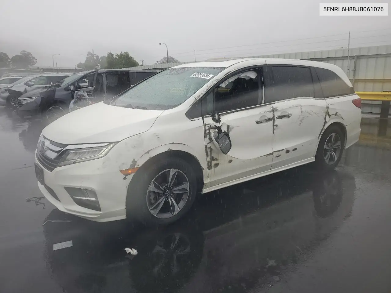 5FNRL6H88JB061076 2018 Honda Odyssey Touring