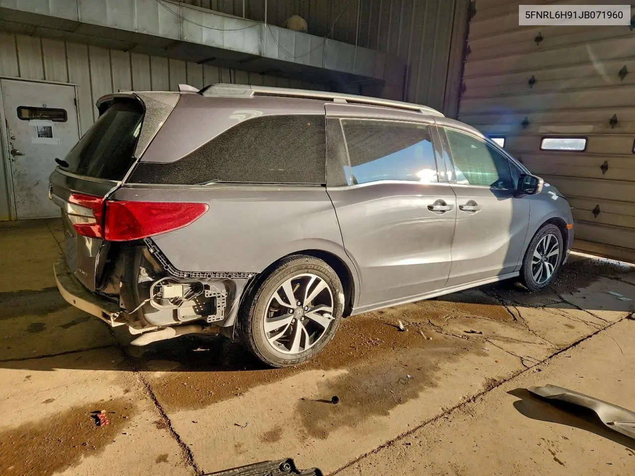 5FNRL6H91JB071960 2018 Honda Odyssey Elite
